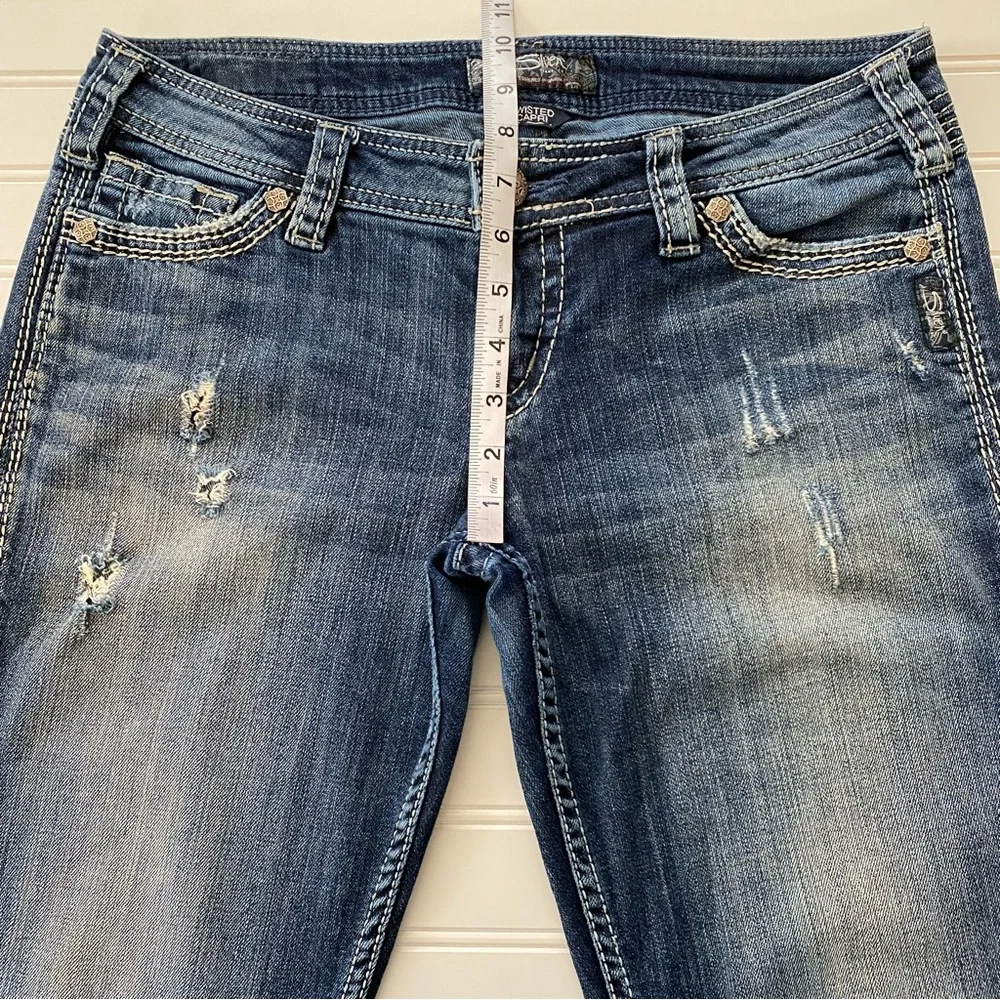 Silver Jeans Twisted Capri Distressed Denim Women’s Size W29